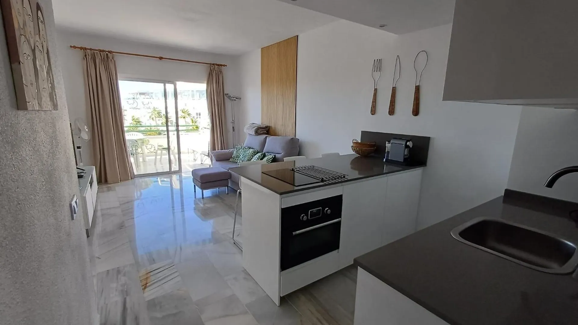 Altamira 81 - One Bed Apartment Costa Adeje