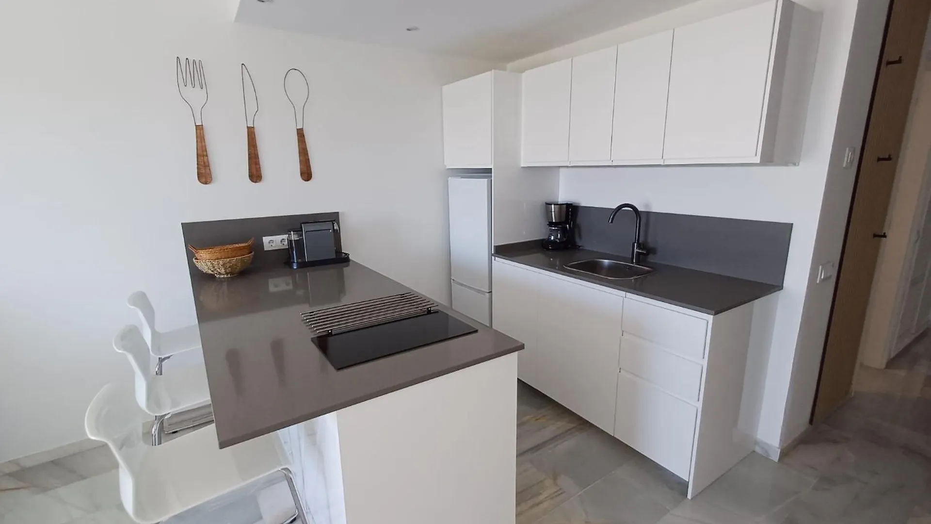 Altamira 81 - One Bed Apartment Costa Adeje